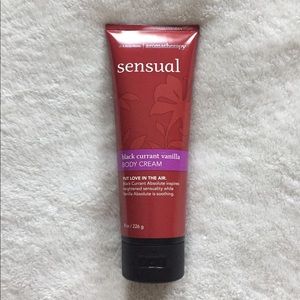 SENSUAL- Black Currant & Vanilla - Body Cream- New